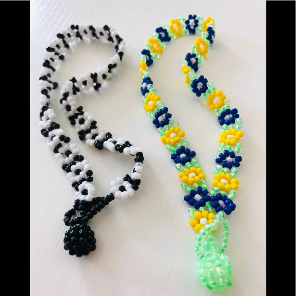 2 anklets glass bead /bracelet 9 inches each